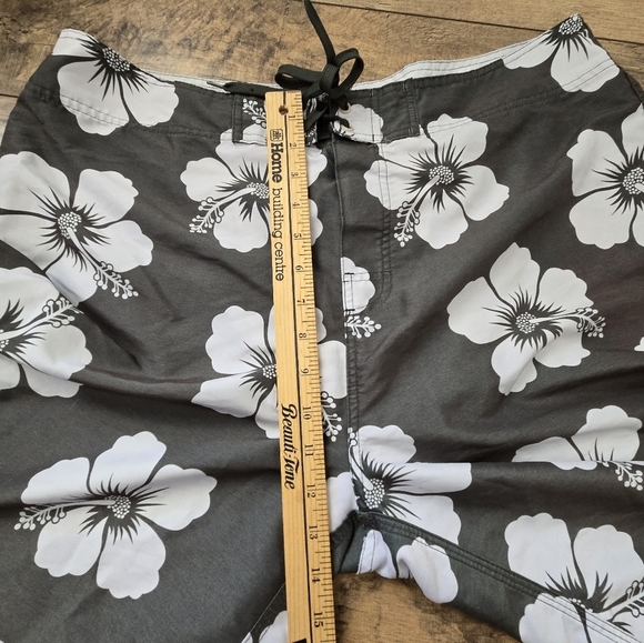 Aqua Rose Men's Xl Green Olive Floral Swim Shorts - Picture 5 of 11